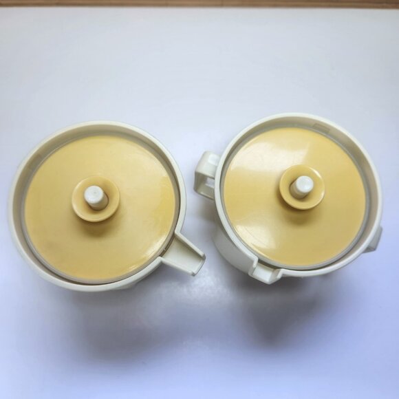 Tupperware Creamer Sugar Bowl Set Matching Almond Harvest Gold Push Button Lids - Picture 3 of 8